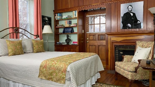 The Lightner Farmhouse image 13