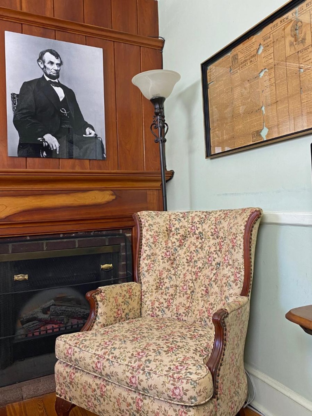 The Lightner Farmhouse Image 14