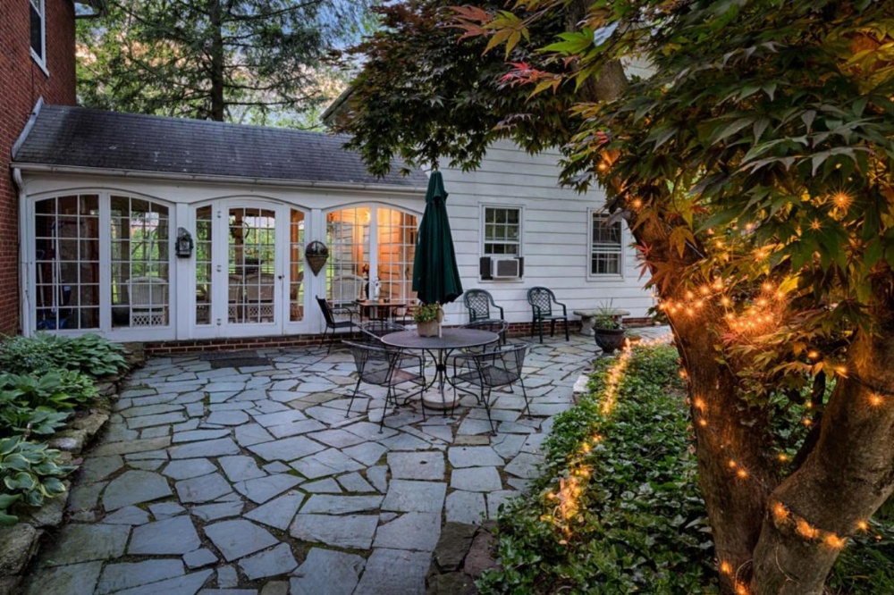 The Lightner Farmhouse Image 22