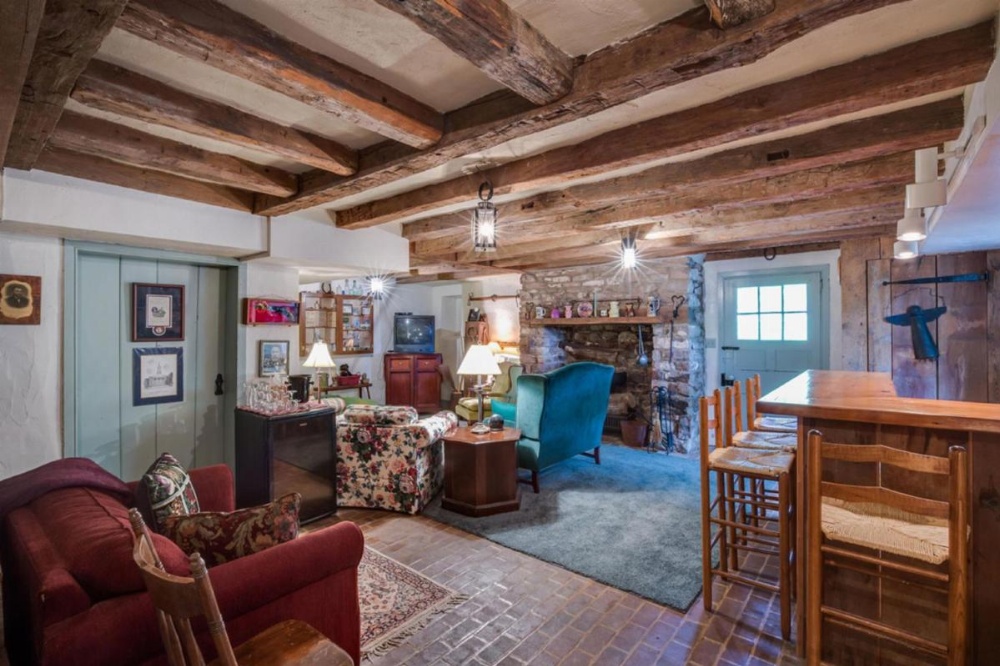 The Lightner Farmhouse Image 23
