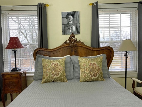 The Lightner Farmhouse image 31